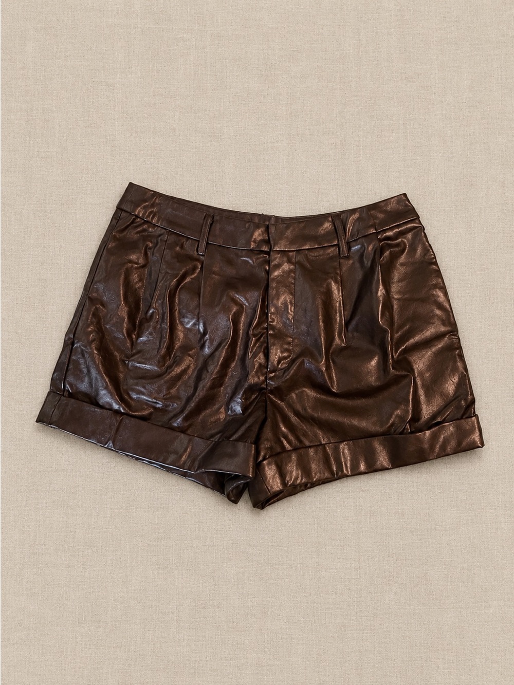 ✨Aureum Faux Leather High Waist Shorts w Belt Loops Size L